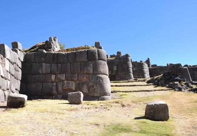 sacsayhuaman 2